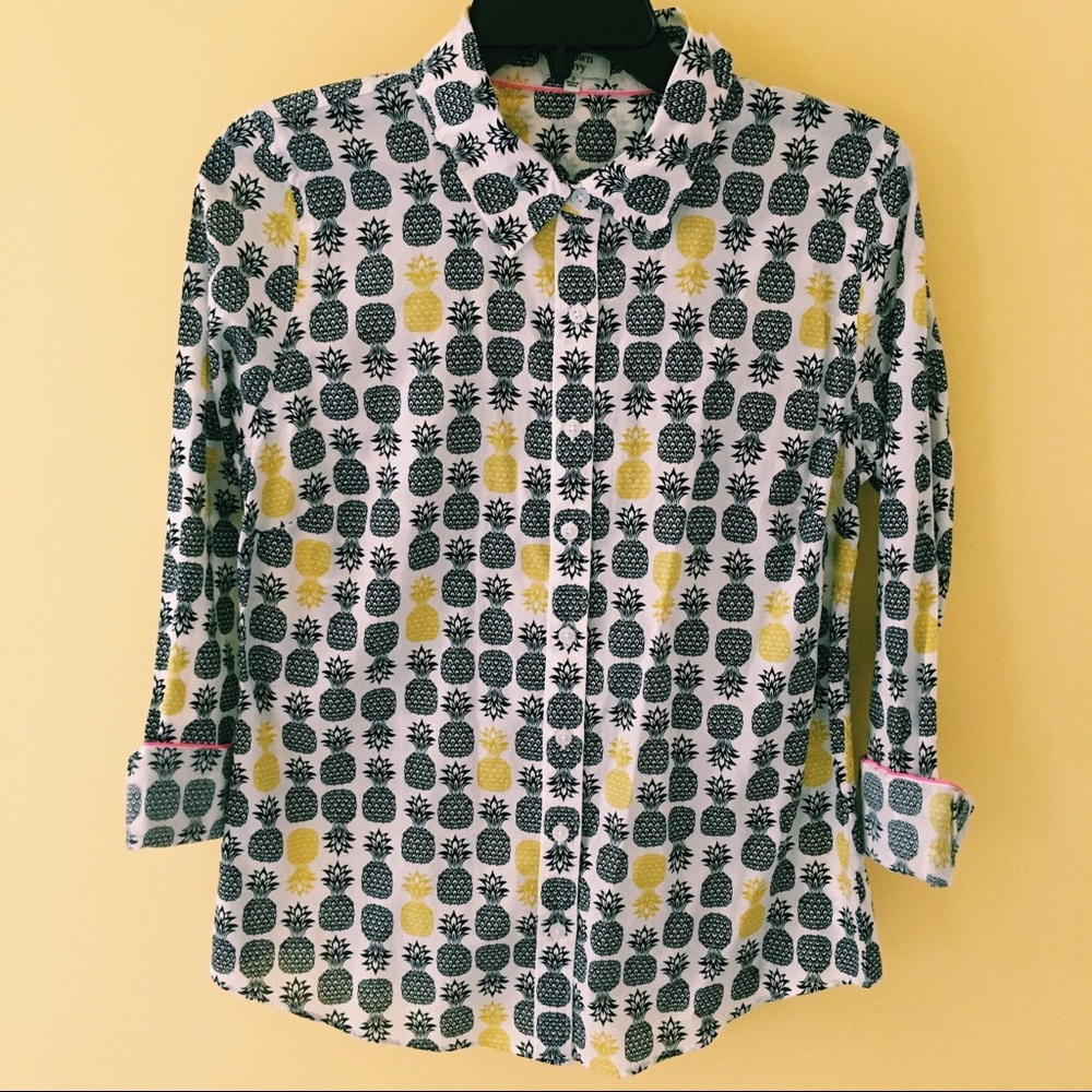 Crown + Ivy Button Down NWOT